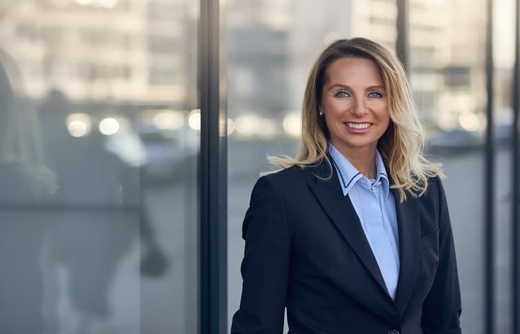 Professional real estate agent